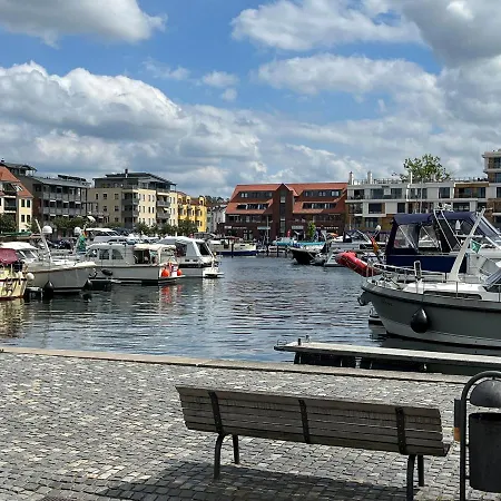 Cityapartments Am Hafen 바렌